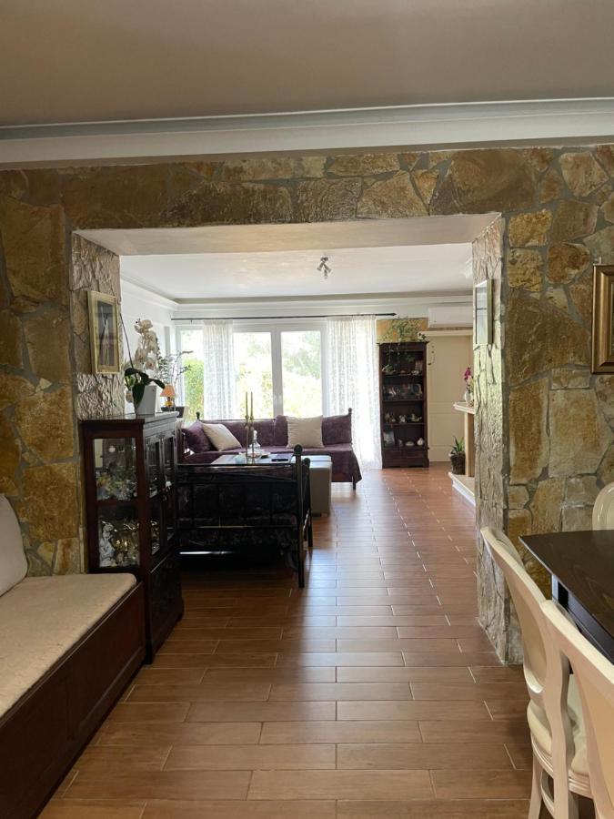Villa Anasandra - 3 Bedroom Villa Kompitsion Екстер'єр фото
